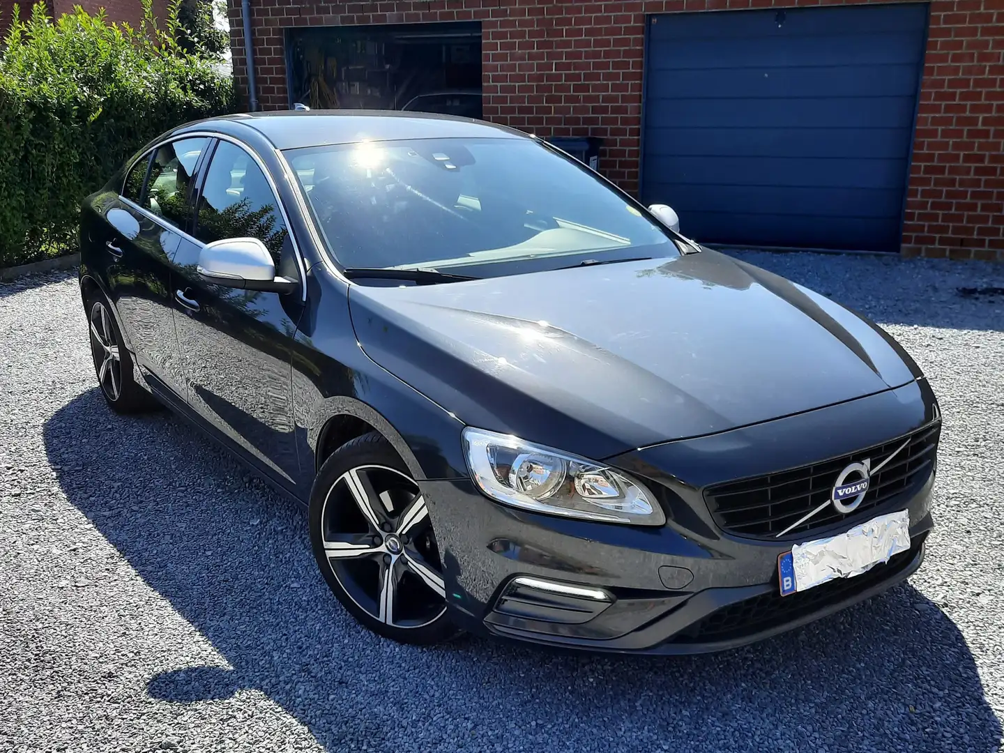 Volvo S60 S60 2.0 D2 Kinetic R-Design Noir - 2
