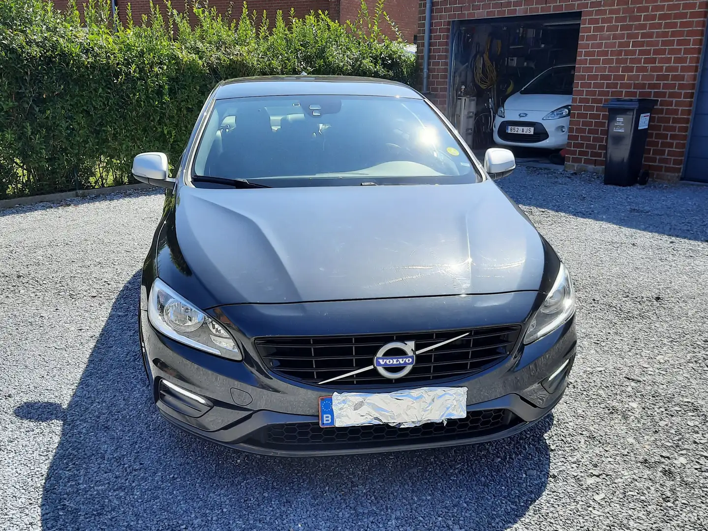 Volvo S60 S60 2.0 D2 Kinetic R-Design Noir - 1