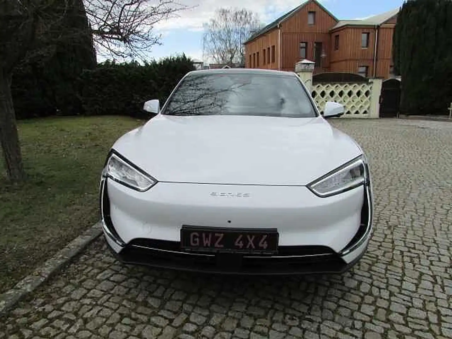 Seres Seres 5 EV 530 km Ultimate Executive Luxury High Performa Weiß - 2