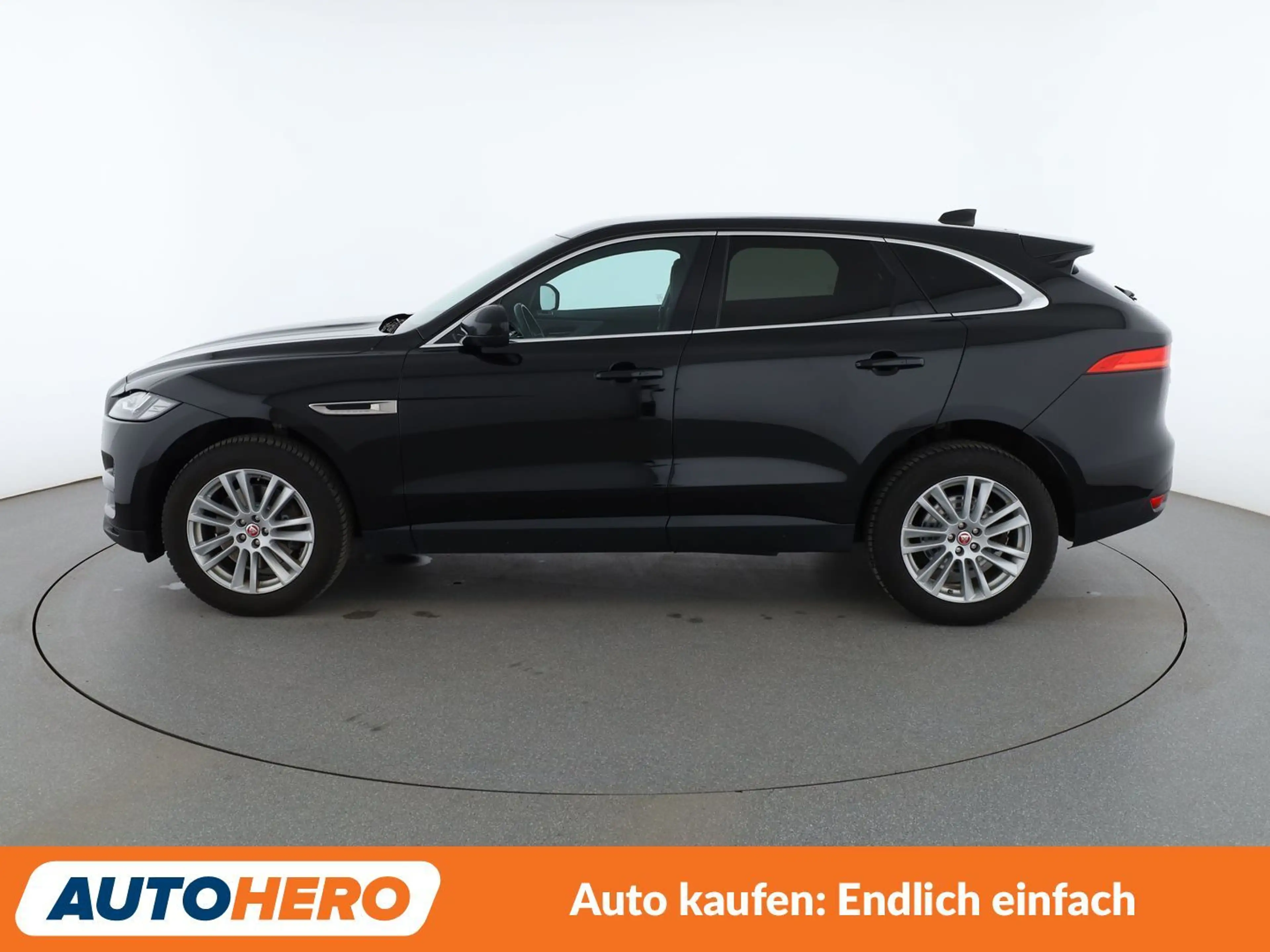 Jaguar F-Pace 30d Portfolio AWD Aut.*NAV*TEMP*CAM*PDC*SHZ*AHK* — photo 3