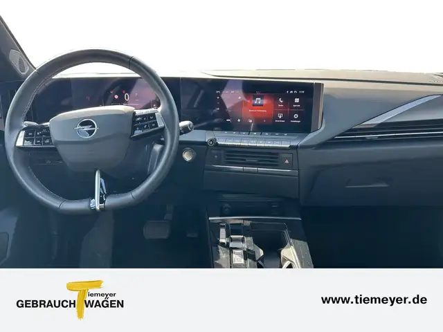 Opel Astra view 12