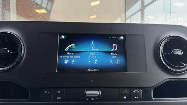 Mercedes-Benz Sprinter view 12