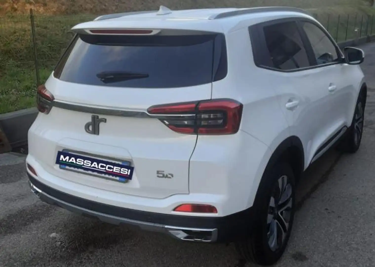 DR Automobiles DR5.0 CVT Weiß - 2