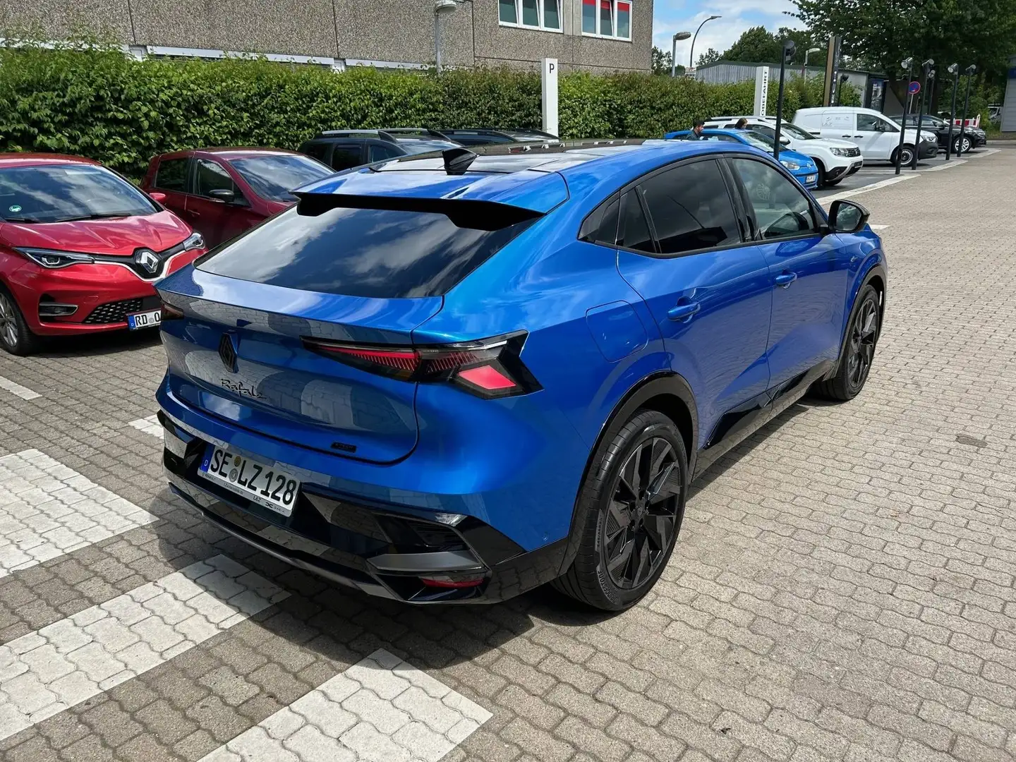 Renault Rafale Esprit Alpine E-Tech Full Hybrid 200 Blau - 2