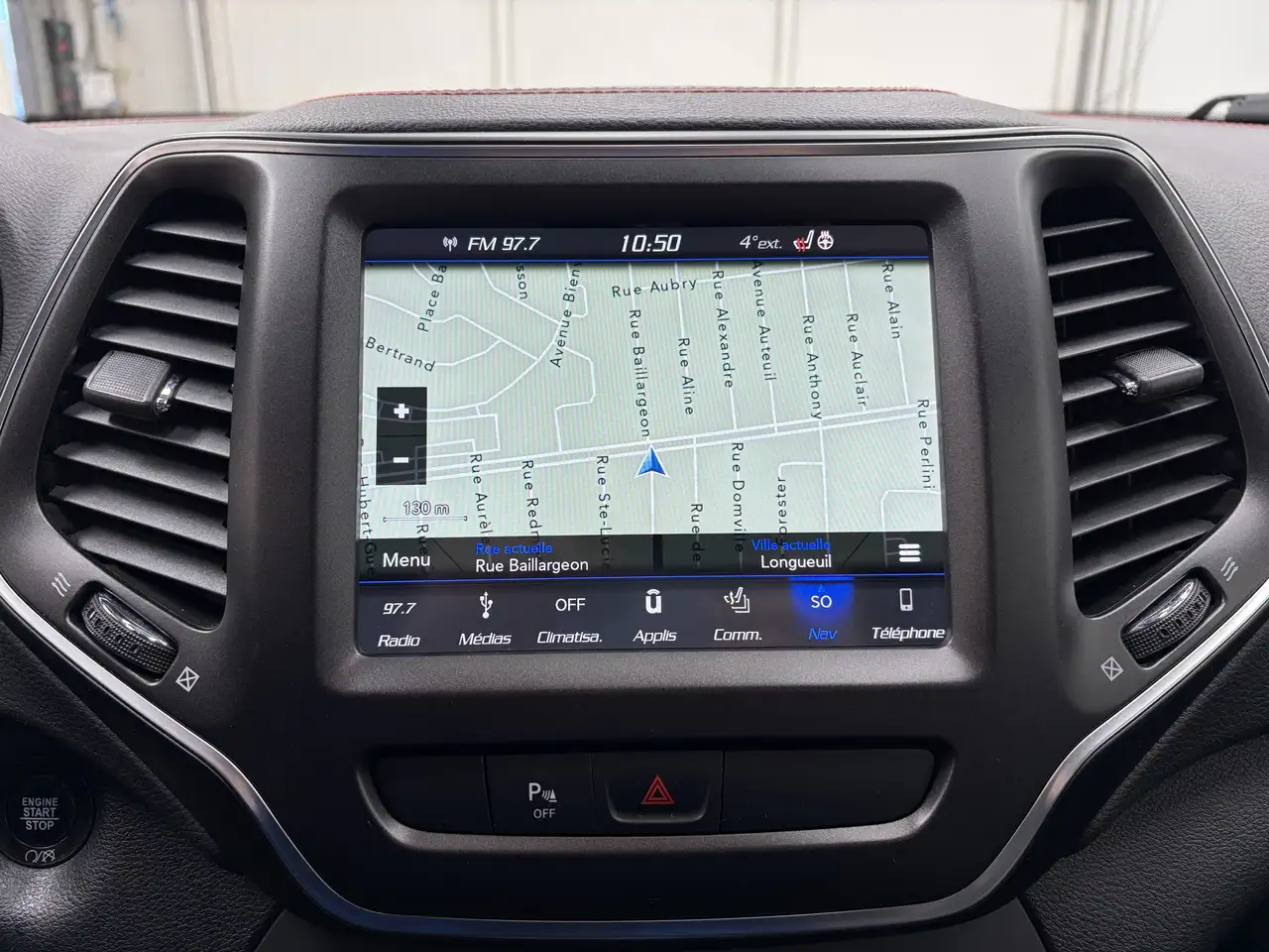 Jeep Cherokee снимка Jeep Cherokee