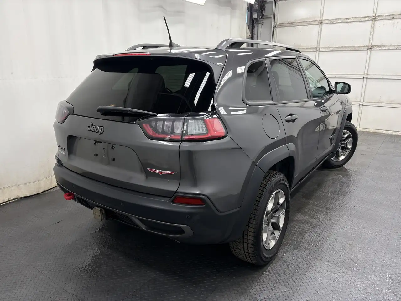 Jeep Cherokee снимка Jeep Cherokee