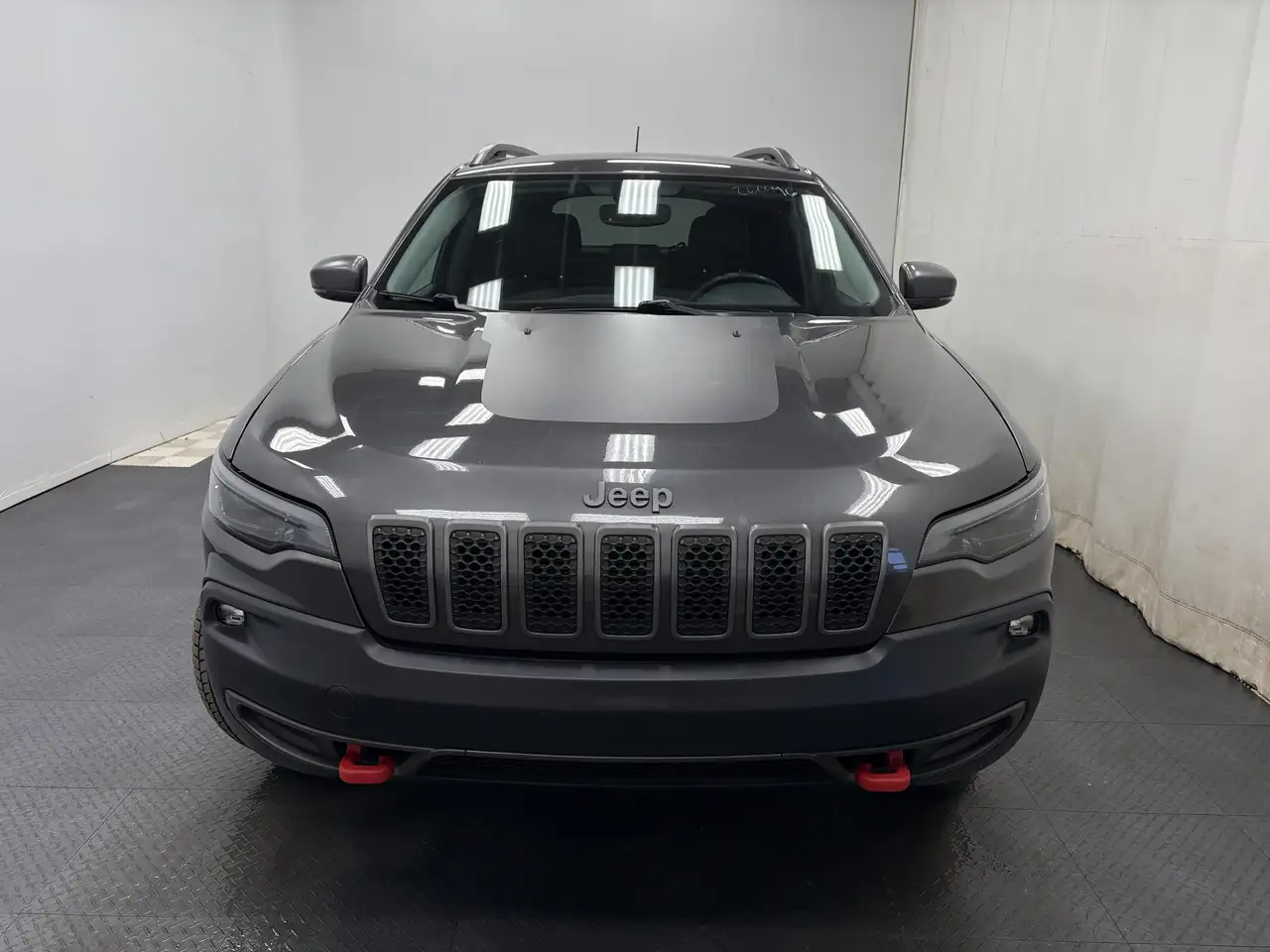 Jeep Cherokee снимка Jeep Cherokee
