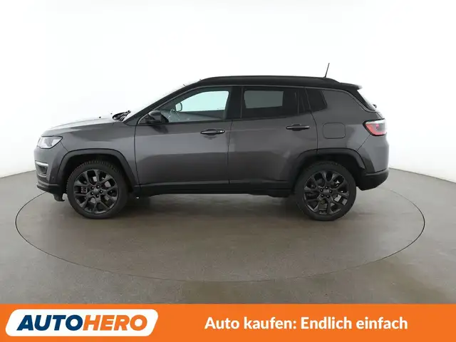 Jeep Compass view 3