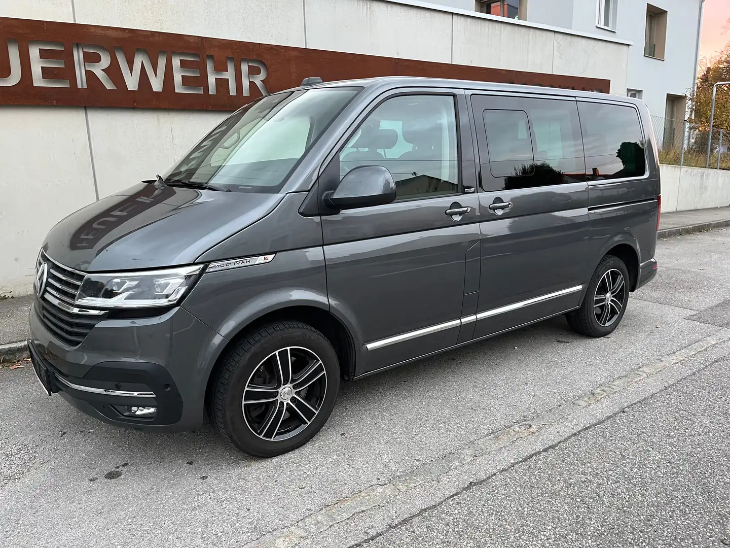 Volkswagen T6 Multivan Cruise 4Motion Сірий - 2