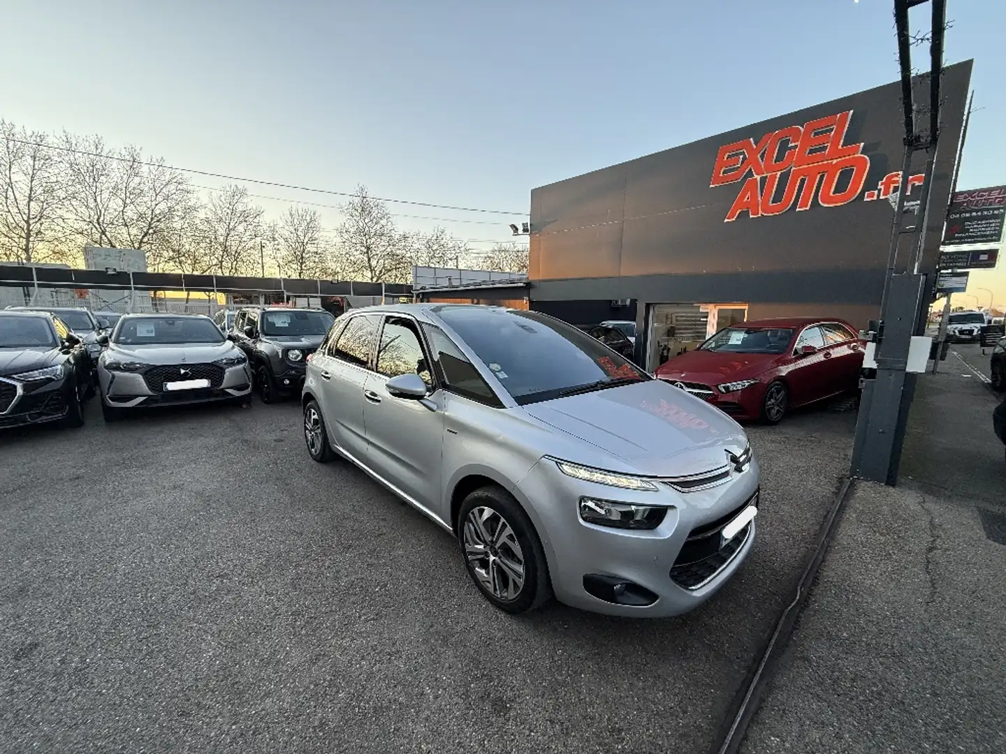 Citroen C4 Picasso 1.6 BlueHDi 120 Intensive - 1