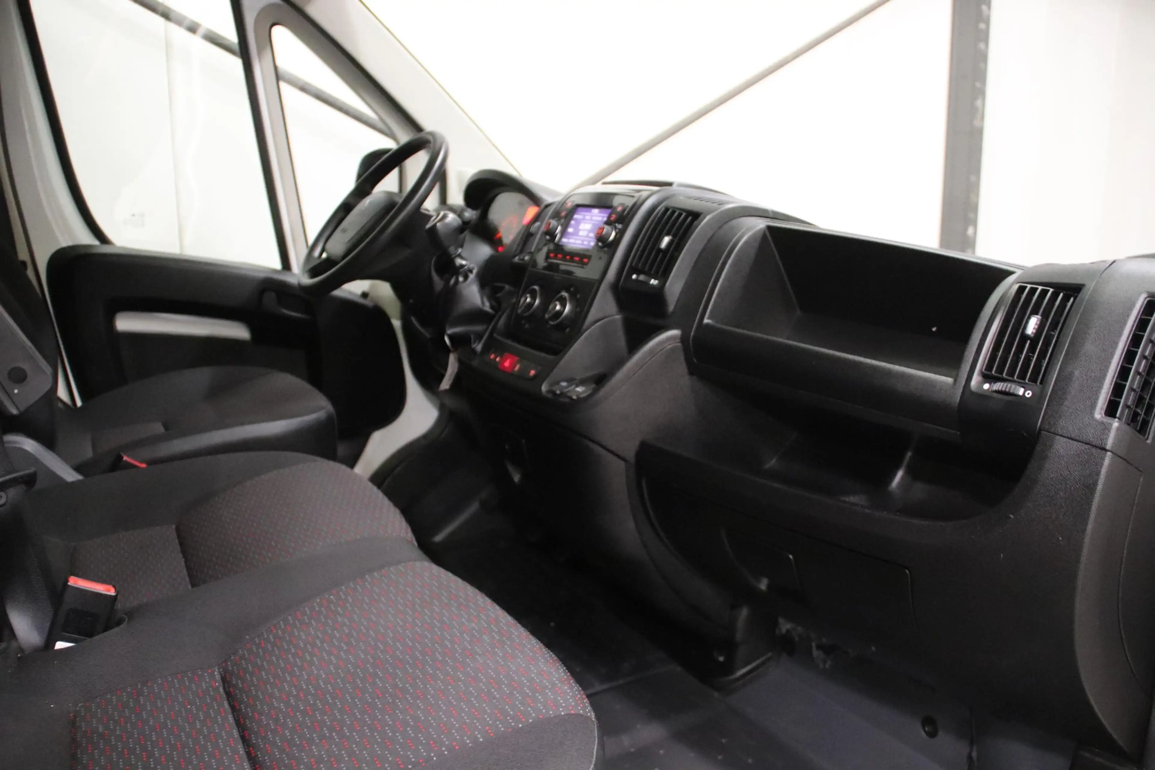 Peugeot Boxer 2.2 BlueHDi 140 L4H3 ACHTERUITRIJCAMERA — photo 11