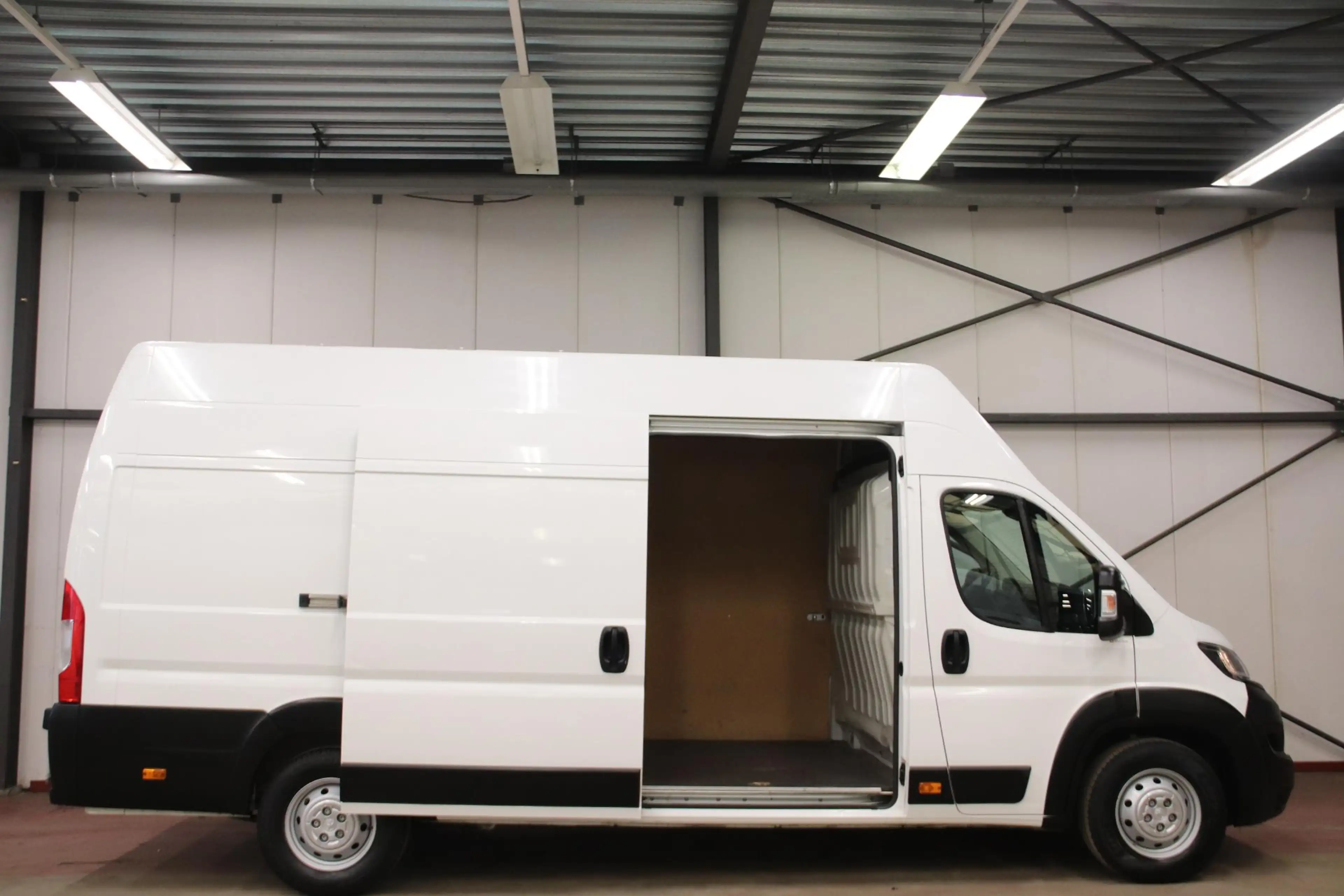 Peugeot Boxer 2.2 BlueHDi 140 L4H3 ACHTERUITRIJCAMERA — photo 6
