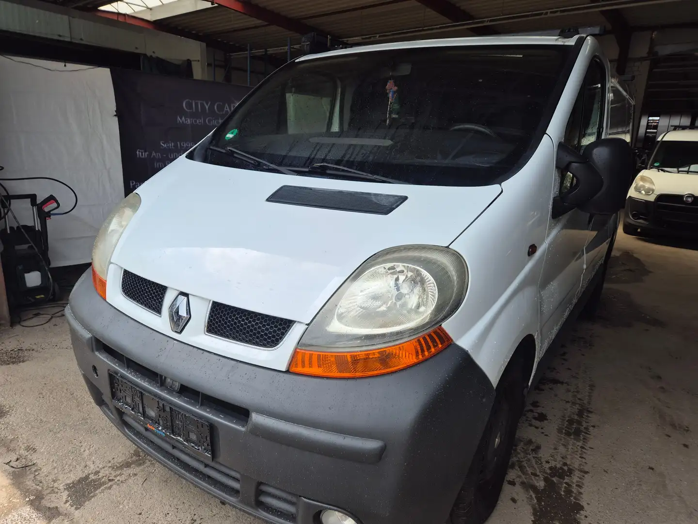 Renault Trafic L1H1 2,7t Weiß - 1