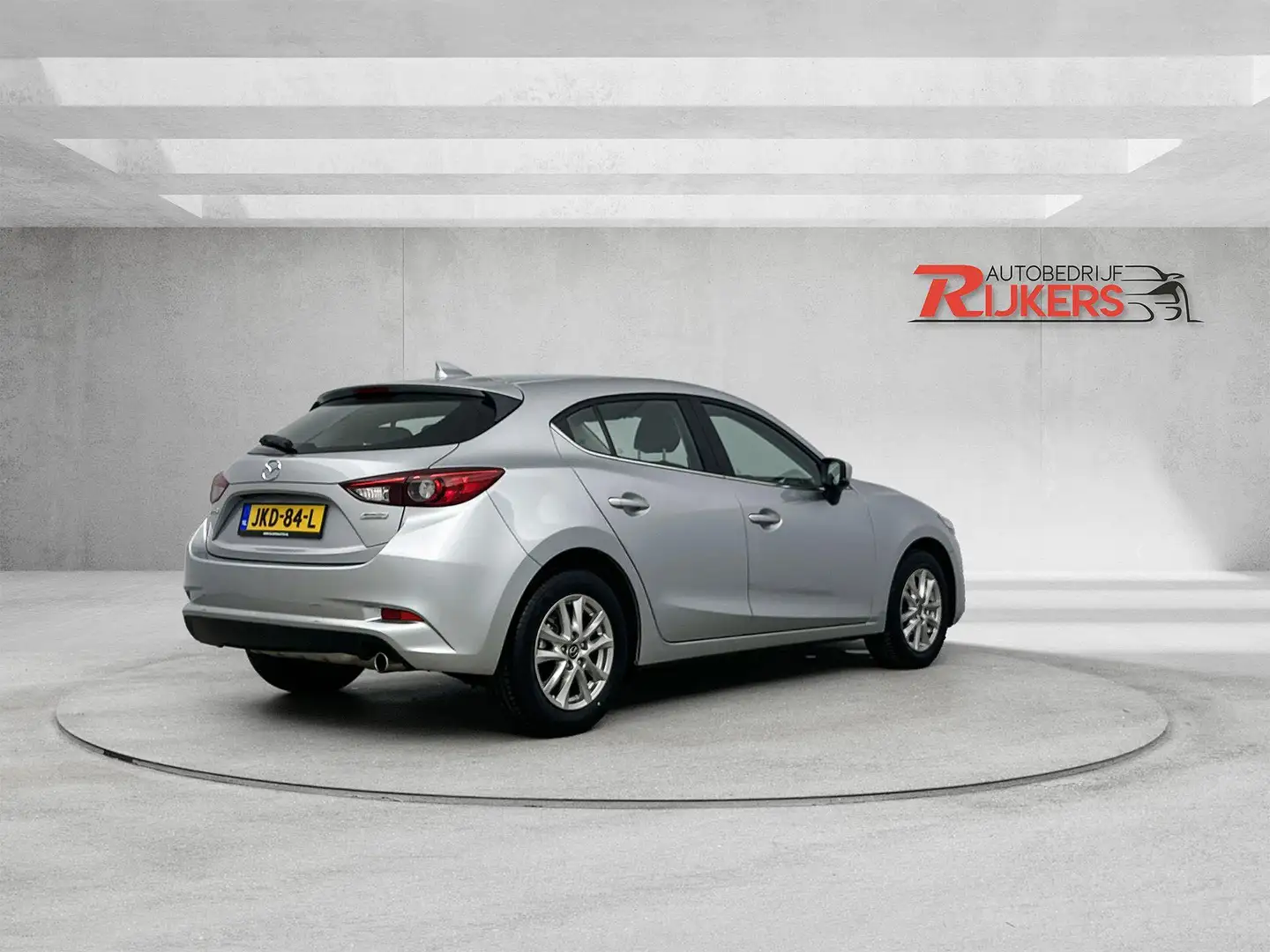 Mazda 3 1.5 TS Handgeschakeld Bluetooth,Cruise Control.Cli Grijs - 2