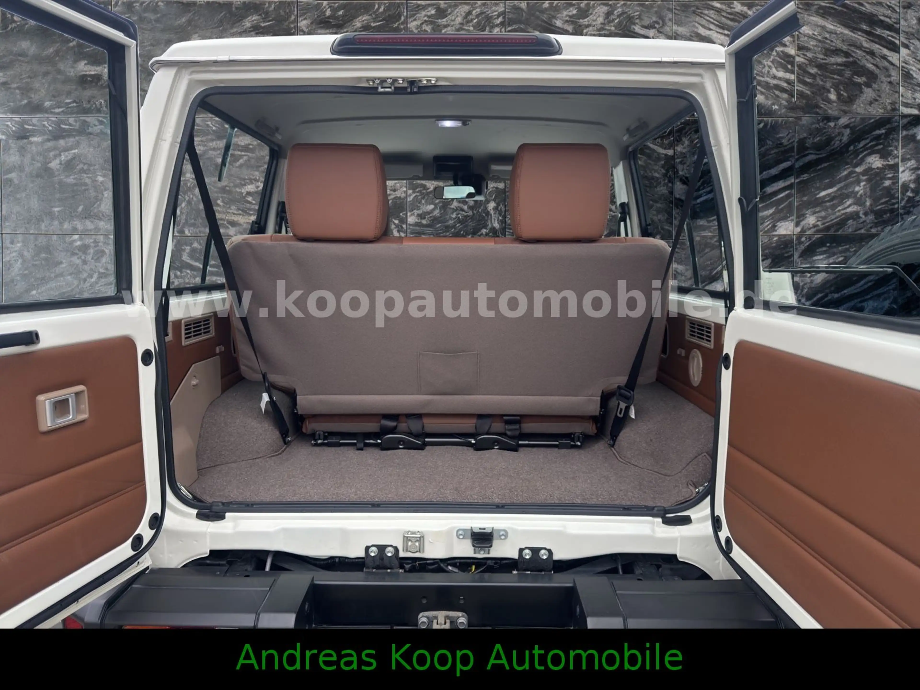 Toyota Land Cruiser GRJ 71 LX-Z Autom LED Leder SOFORT — photo 11