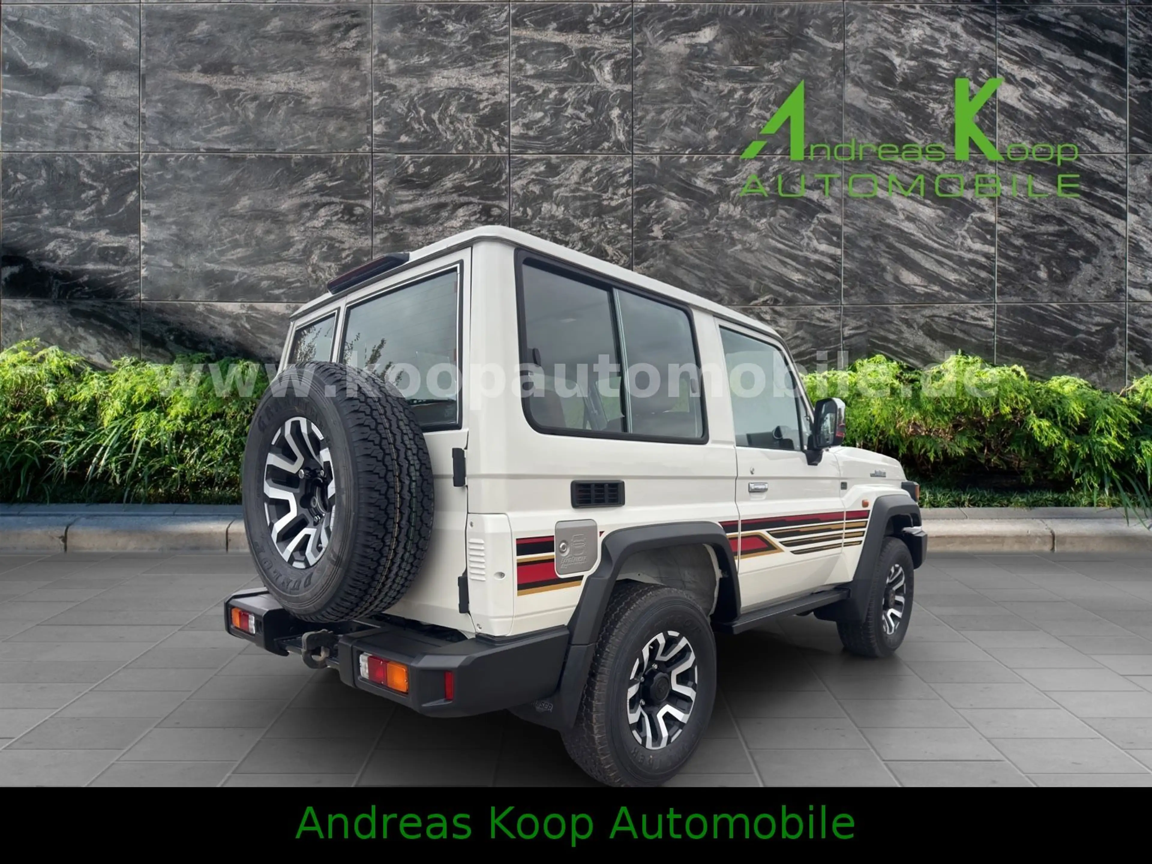 Toyota Land Cruiser GRJ 71 LX-Z Autom LED Leder SOFORT — photo 3