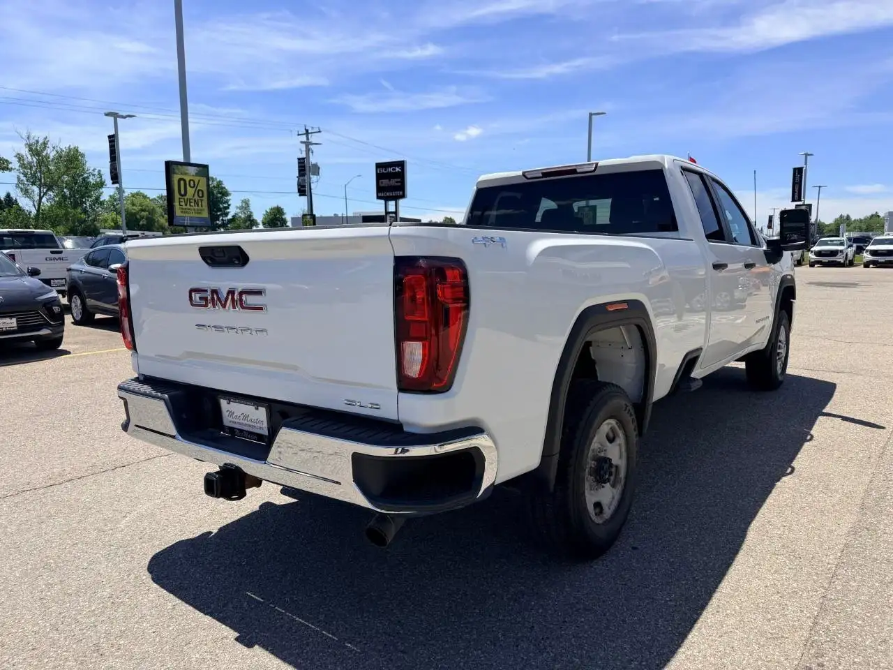 GMC Sierra 2500HD снимка GMC Sierra 2500HD