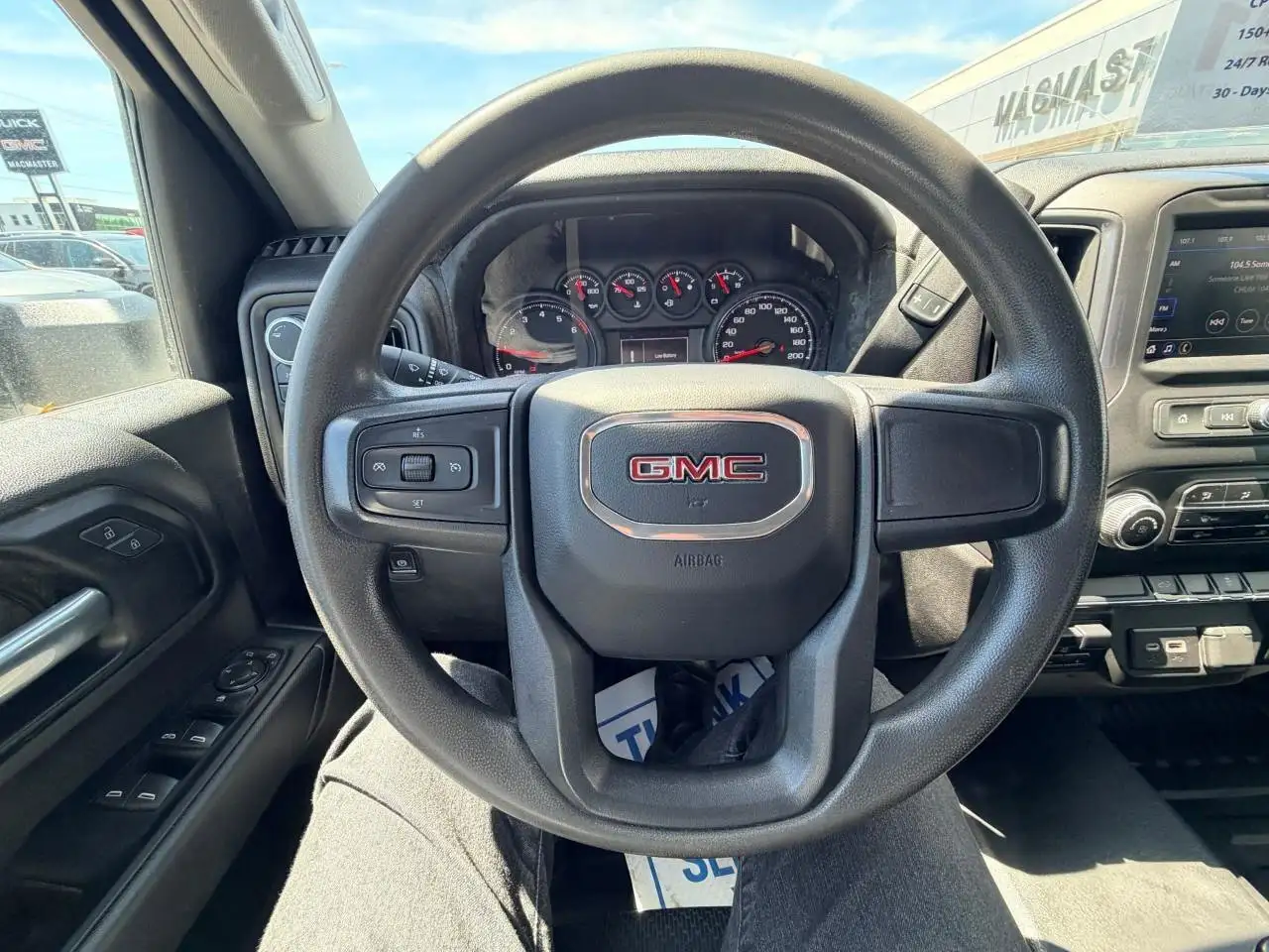 GMC Sierra 2500HD снимка GMC Sierra 2500HD