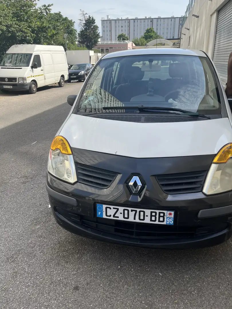 Renault Modus 1.2 16V Confort Dynamique - 1