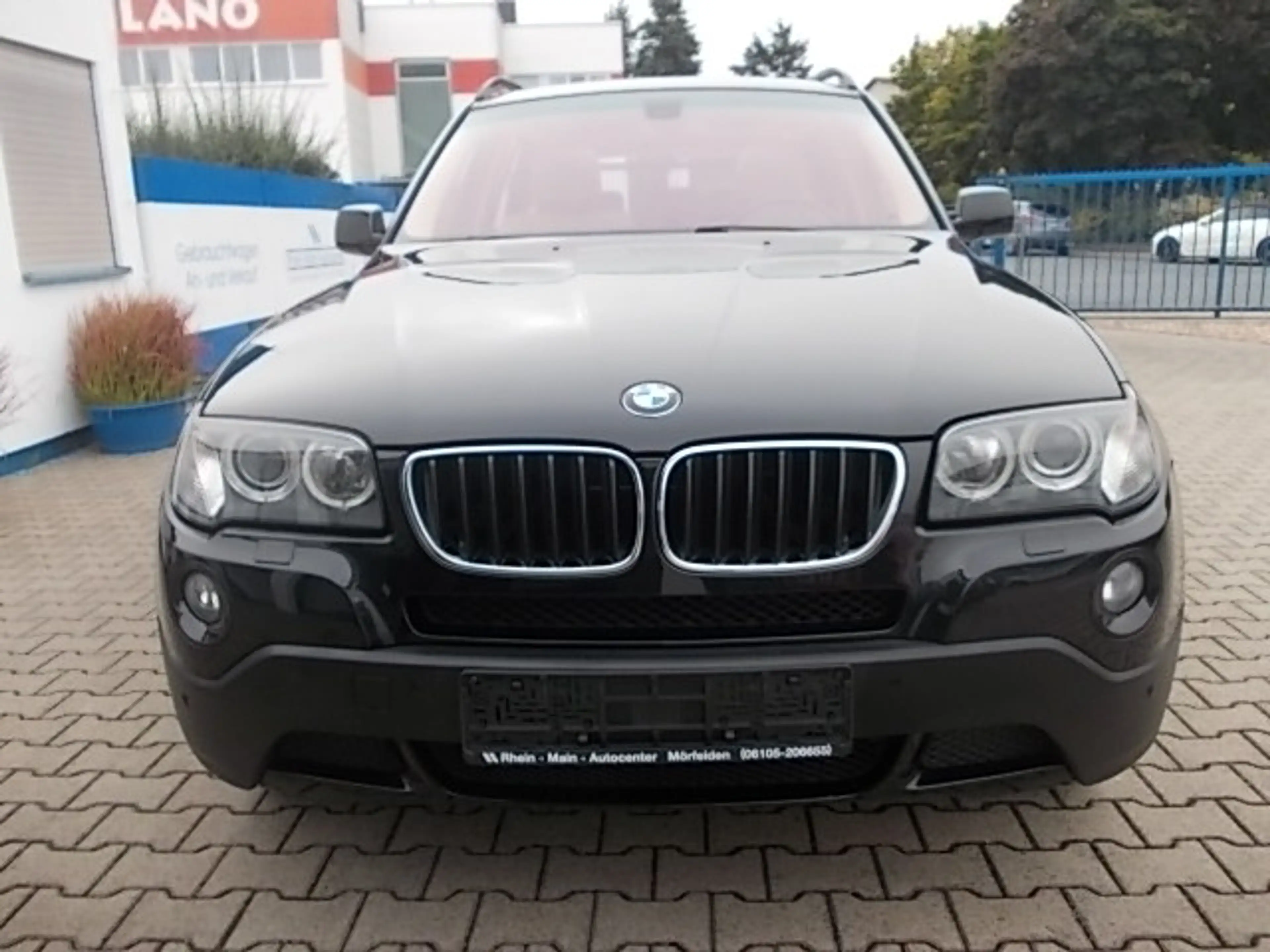 BMW X3 2.0 i, X Drive, Panoramadach, Xenon, Leder, AHK abnehmbar — photo 2