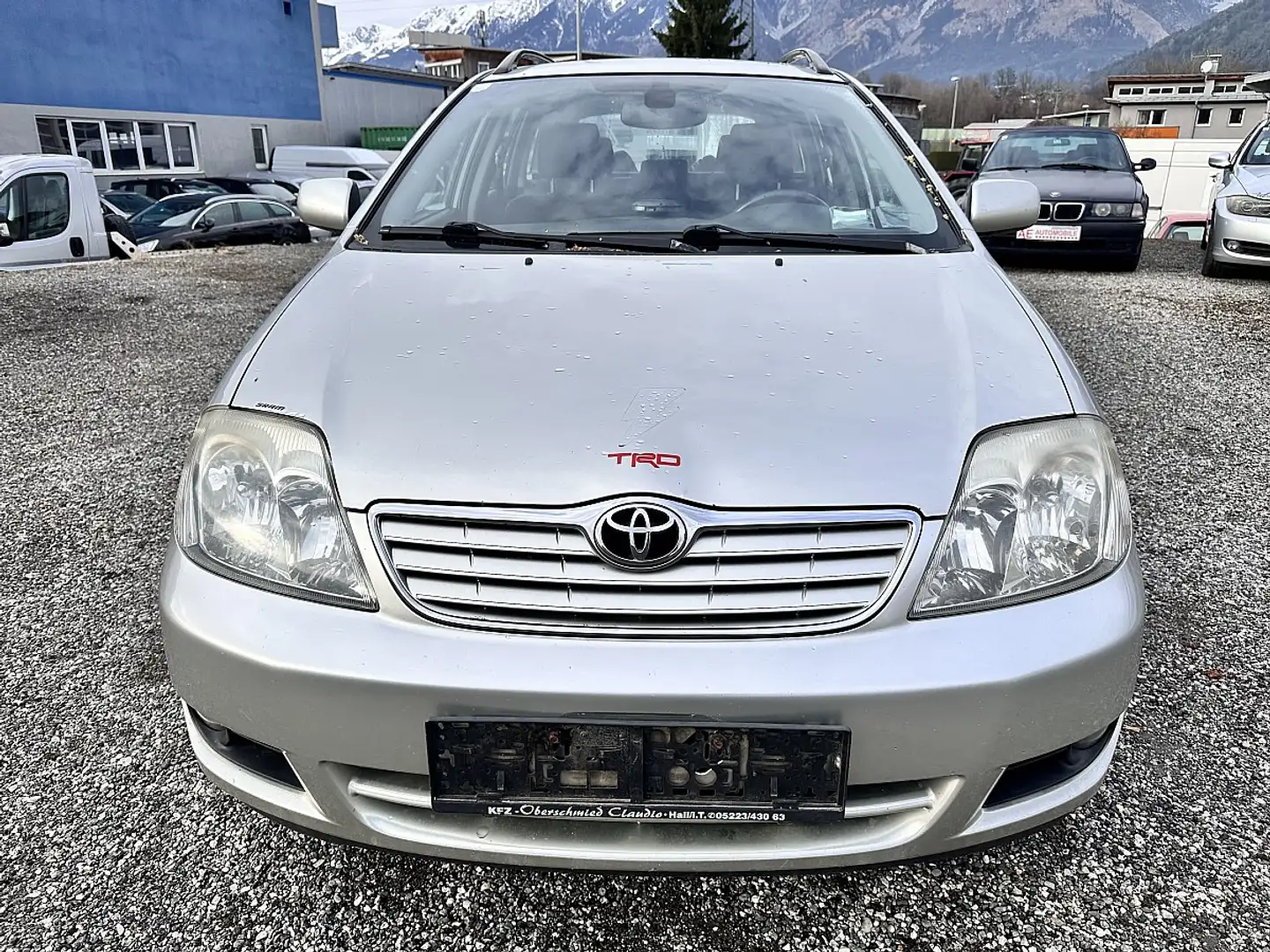 Toyota Corolla Kombi 1,4 D-4D Linea Sol Ds. Grau - 2