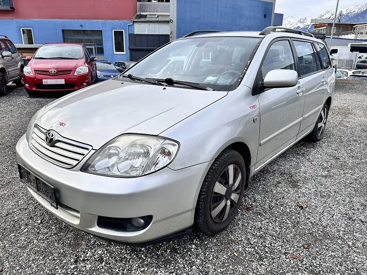 Toyota Corolla Kombi 1,4 D-4D Linea Sol Ds. Grau - 1