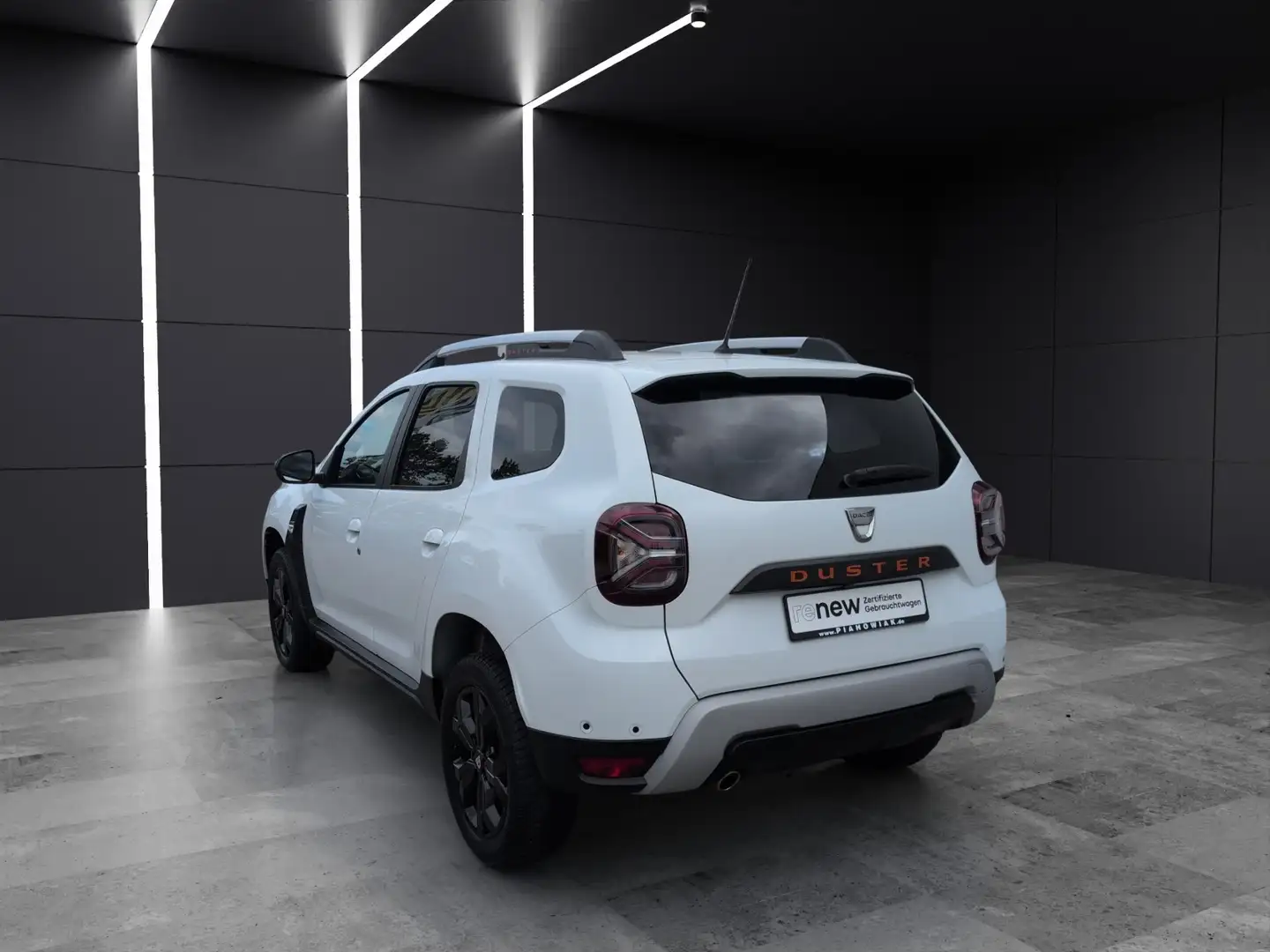 Dacia Duster Extreme TCe 130 2WD Navi Rückfahrkamera Tempomat Sitzheizung Weiß - 2