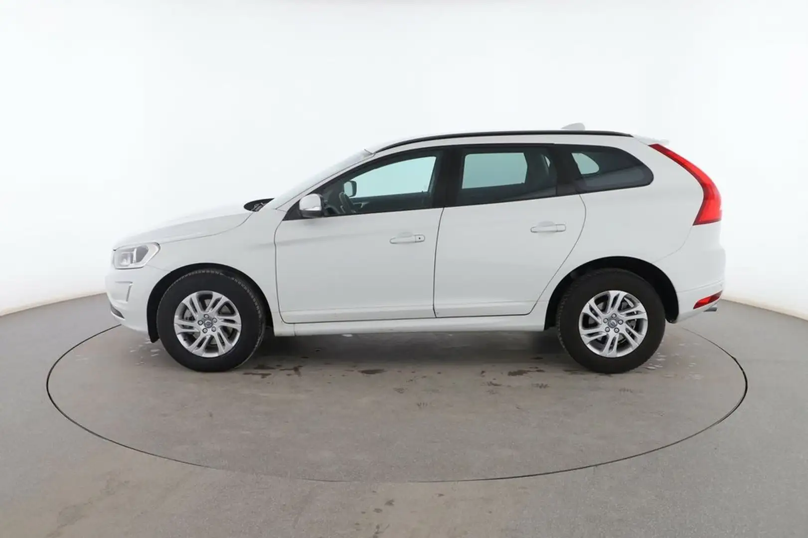 Volvo XC60 2.0 D3 Kinetic 2WD Blanc - 2