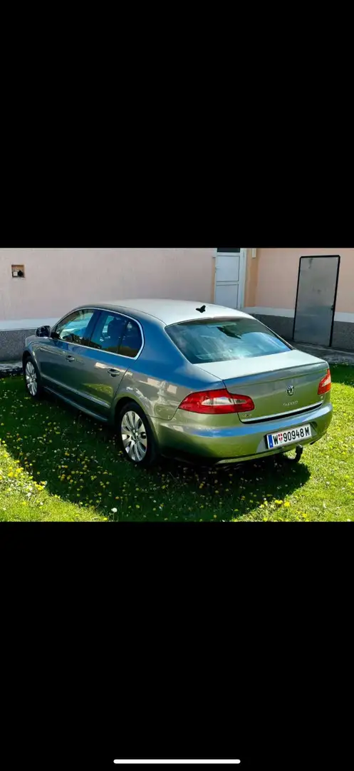 Skoda Superb 4x4 3,6 V6 FSI DSG 260PS Grijs - 2