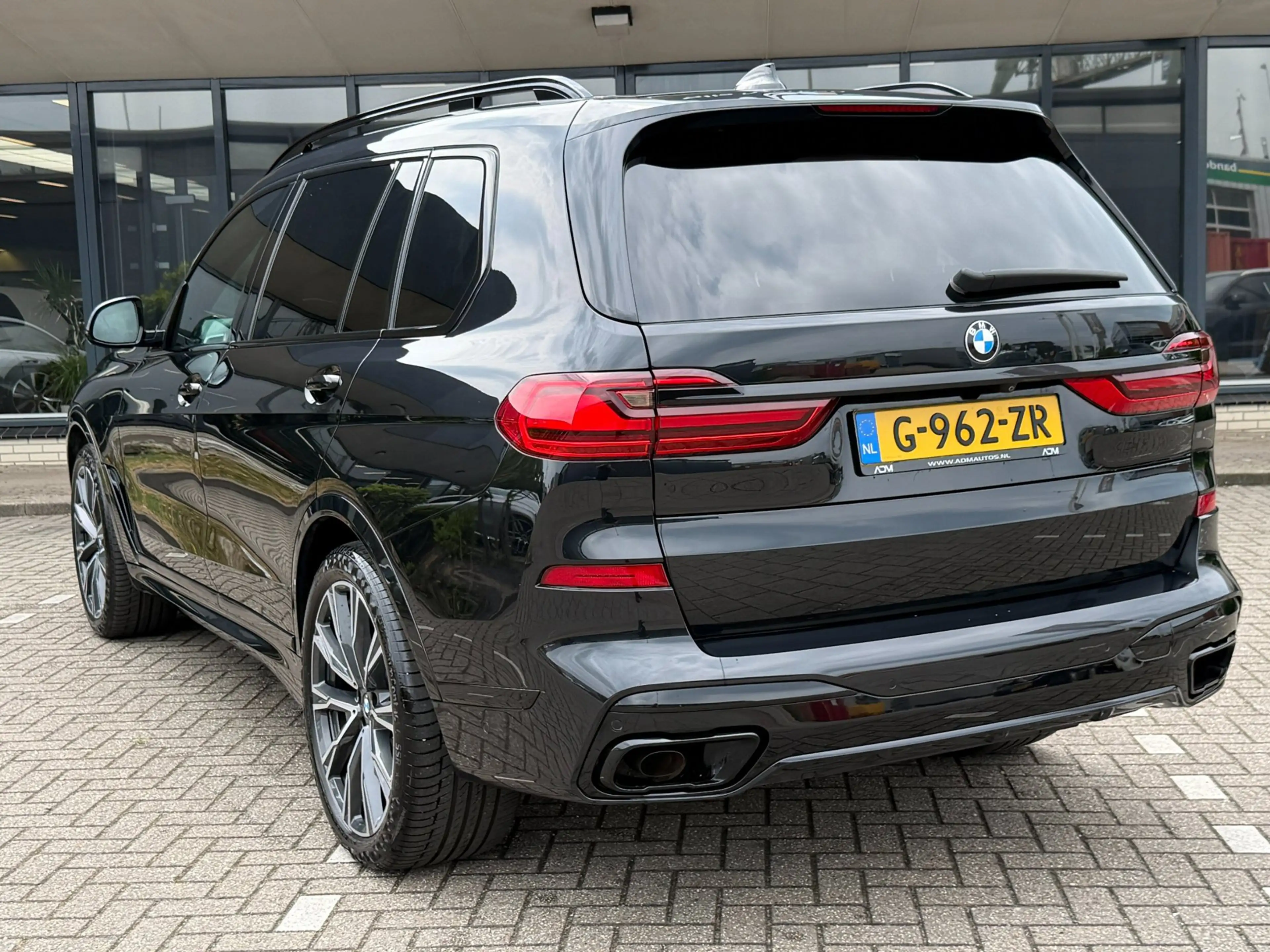 BMW X7 XDrive40i High Executive M-Pakket — photo 17