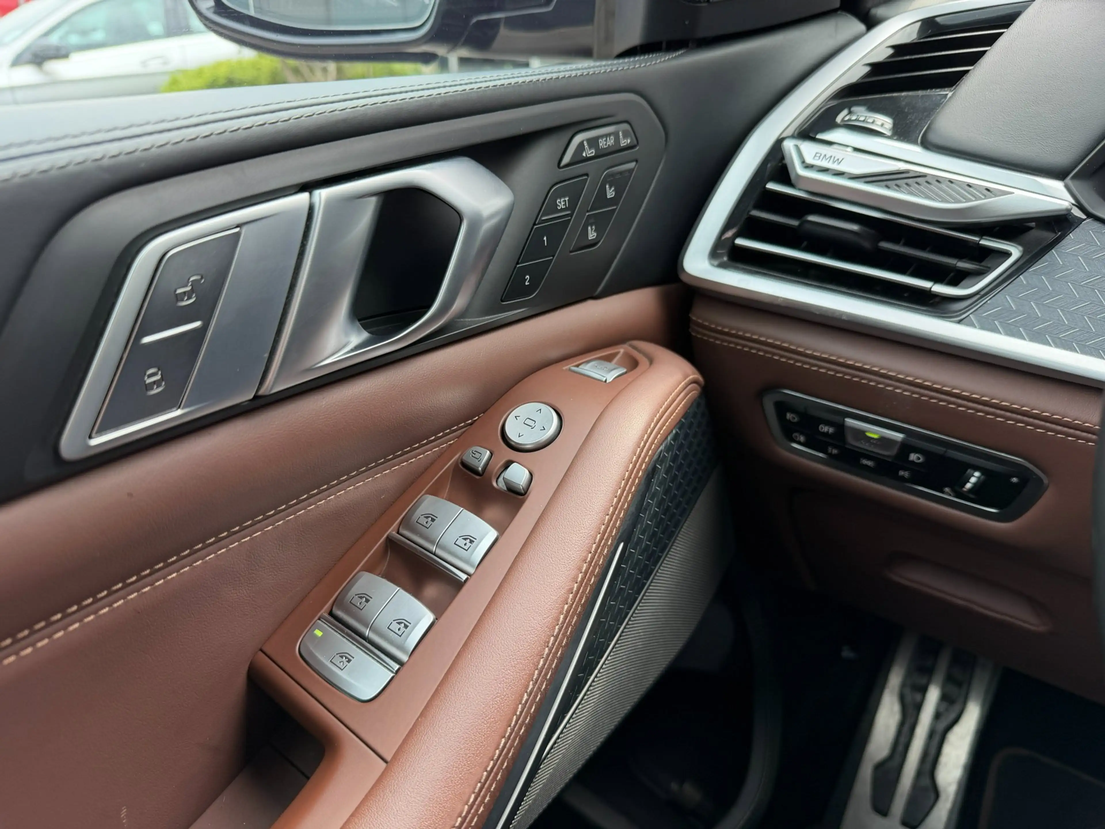 BMW X7 XDrive40i High Executive M-Pakket — photo 10