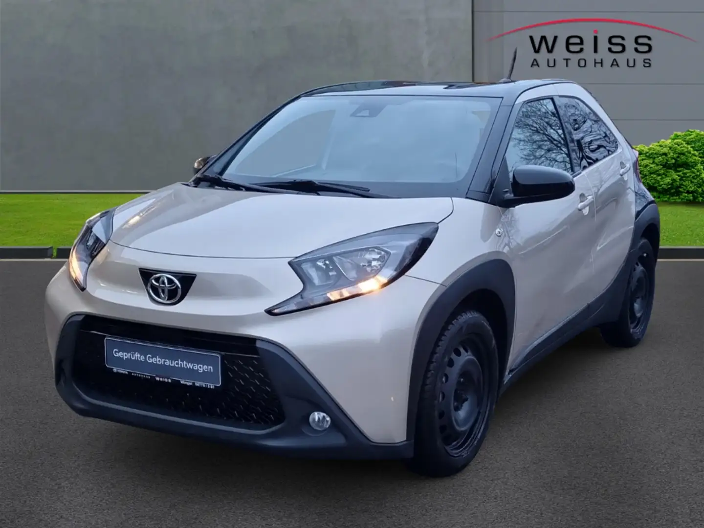 Toyota Aygo X Pulse 1.0 VVT-i*ACC*SHZ*M+S*AppleCarPlay*Android Beige - 1