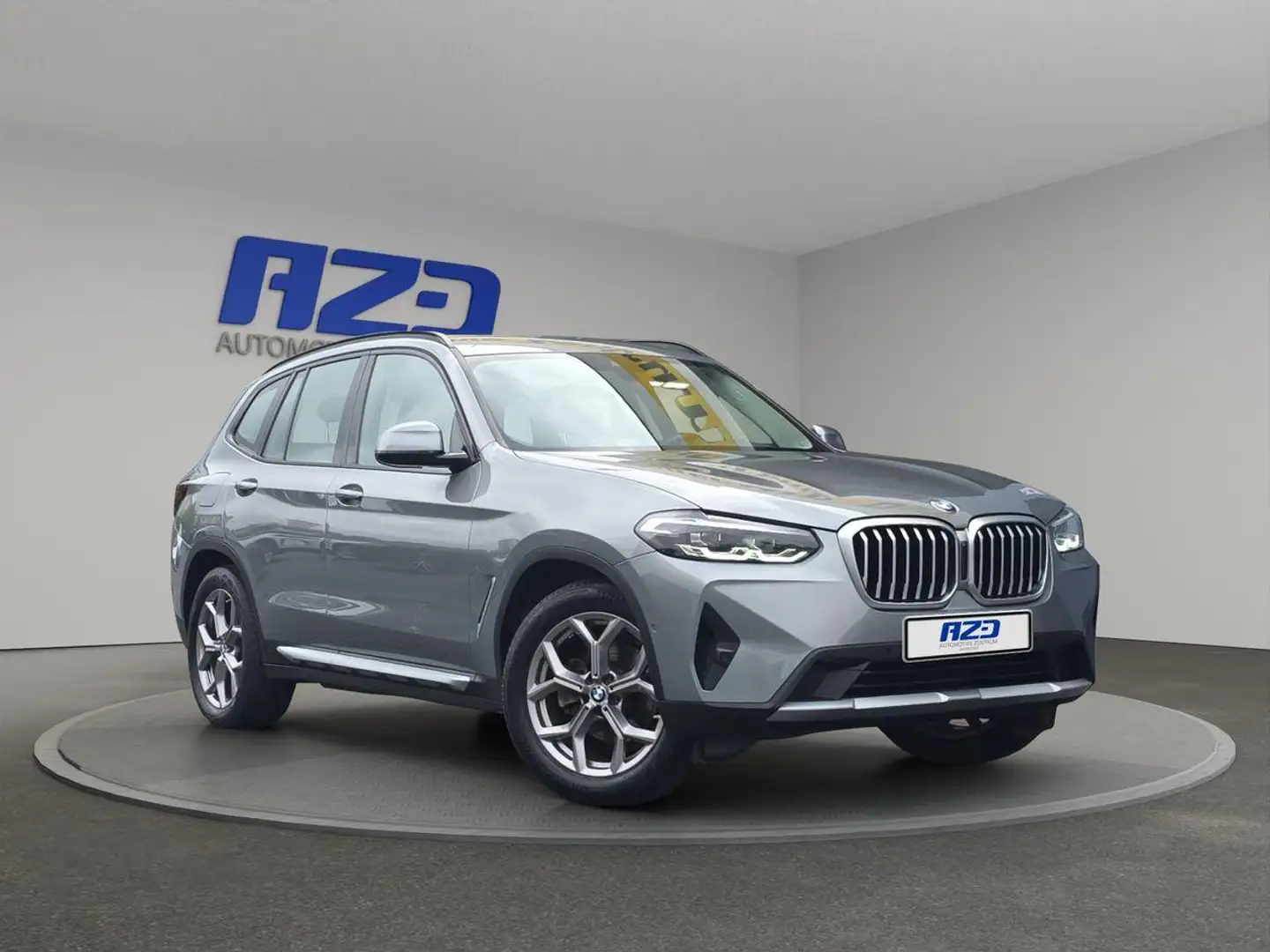 BMW X3 20d xDrive V-COCK STNDHZ AHK LEDER R-KAM MEMO Grau - 2