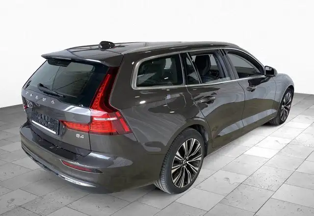 Volvo V60 view 4