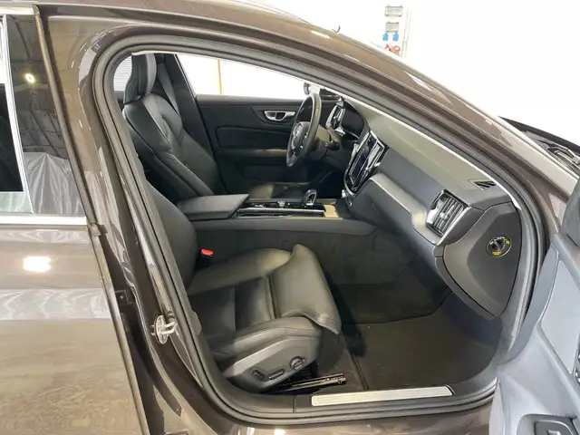 Volvo V60 view 7