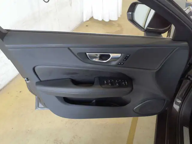 Volvo V60 view 15