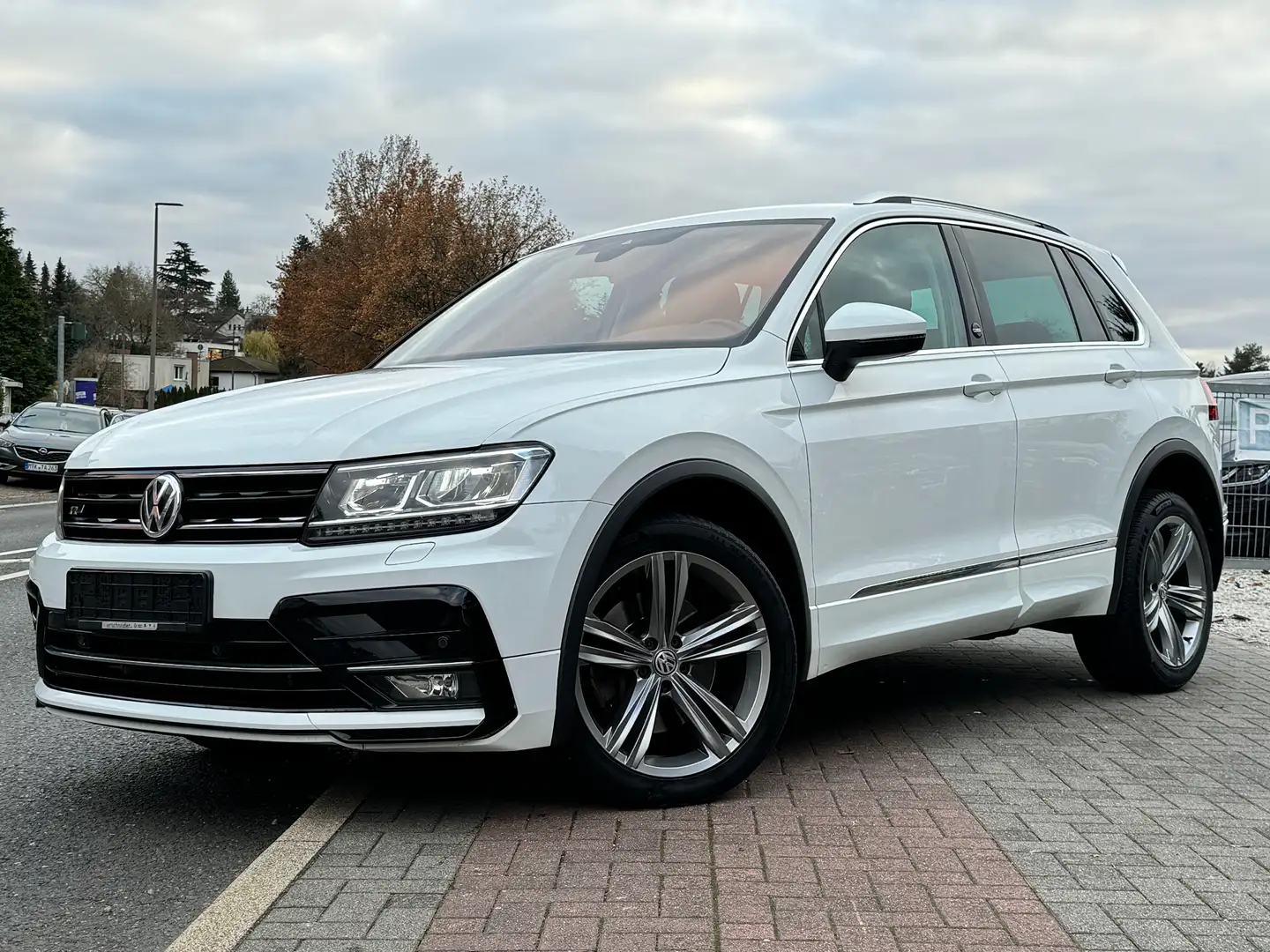Volkswagen Tiguan 2.0 TDI SCR R line 4Motion DSG Sound Virtual Cockp Wit - 1