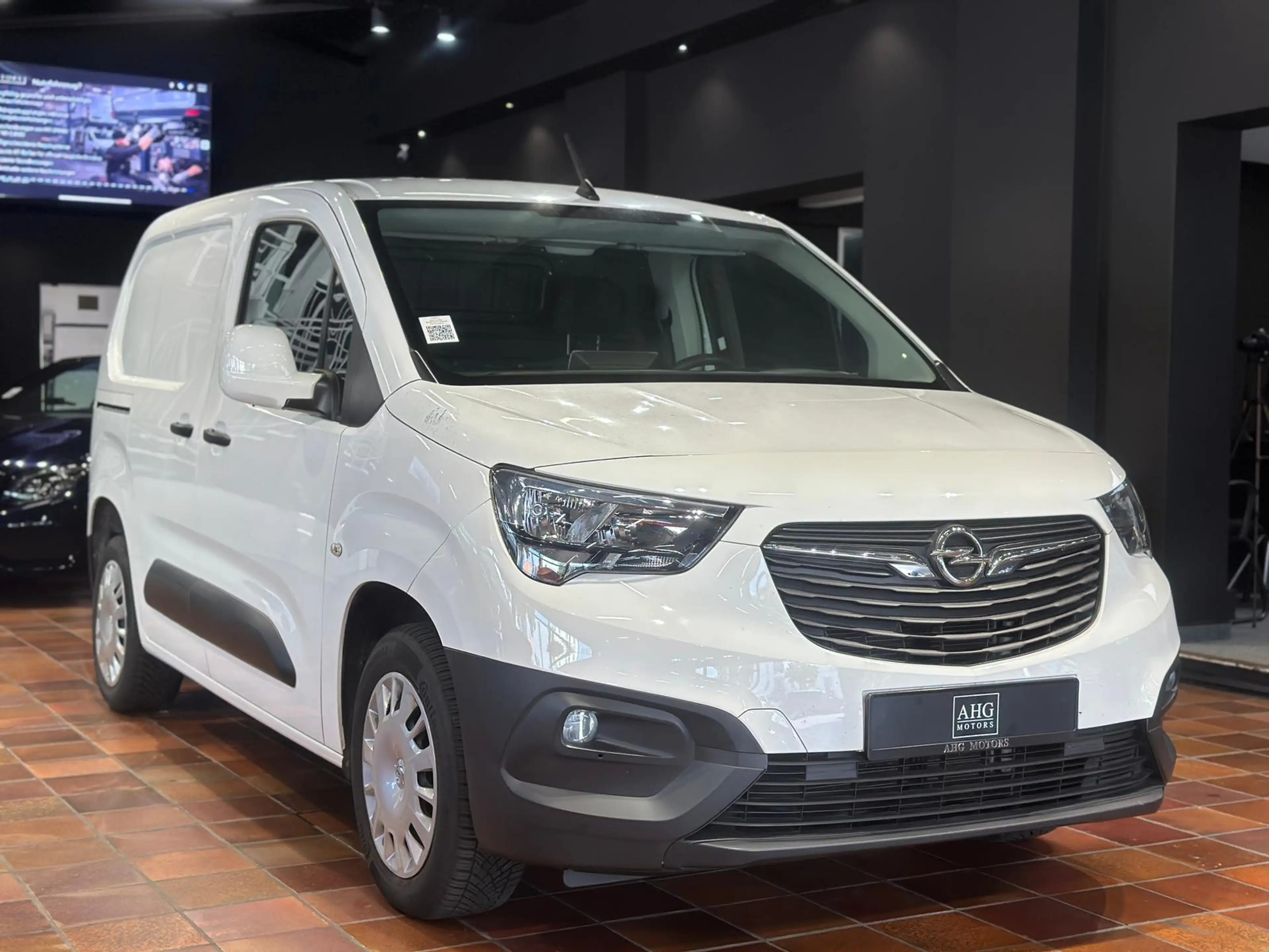 Opel Combo CARGO 1.5 D EDITION TEMPO NAVI SITZHZG PDC — photo 3
