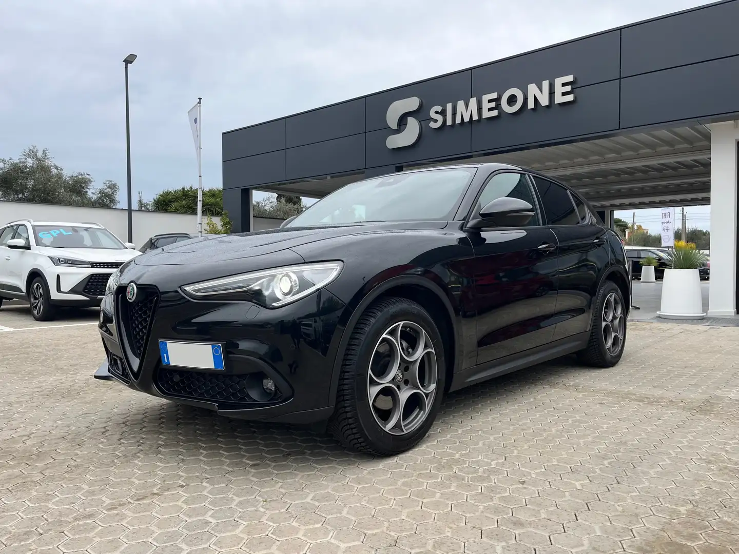 Alfa Romeo Stelvio Stelvio 2.2 Mjt Sprint Q4 190cv Auto Nero - 1