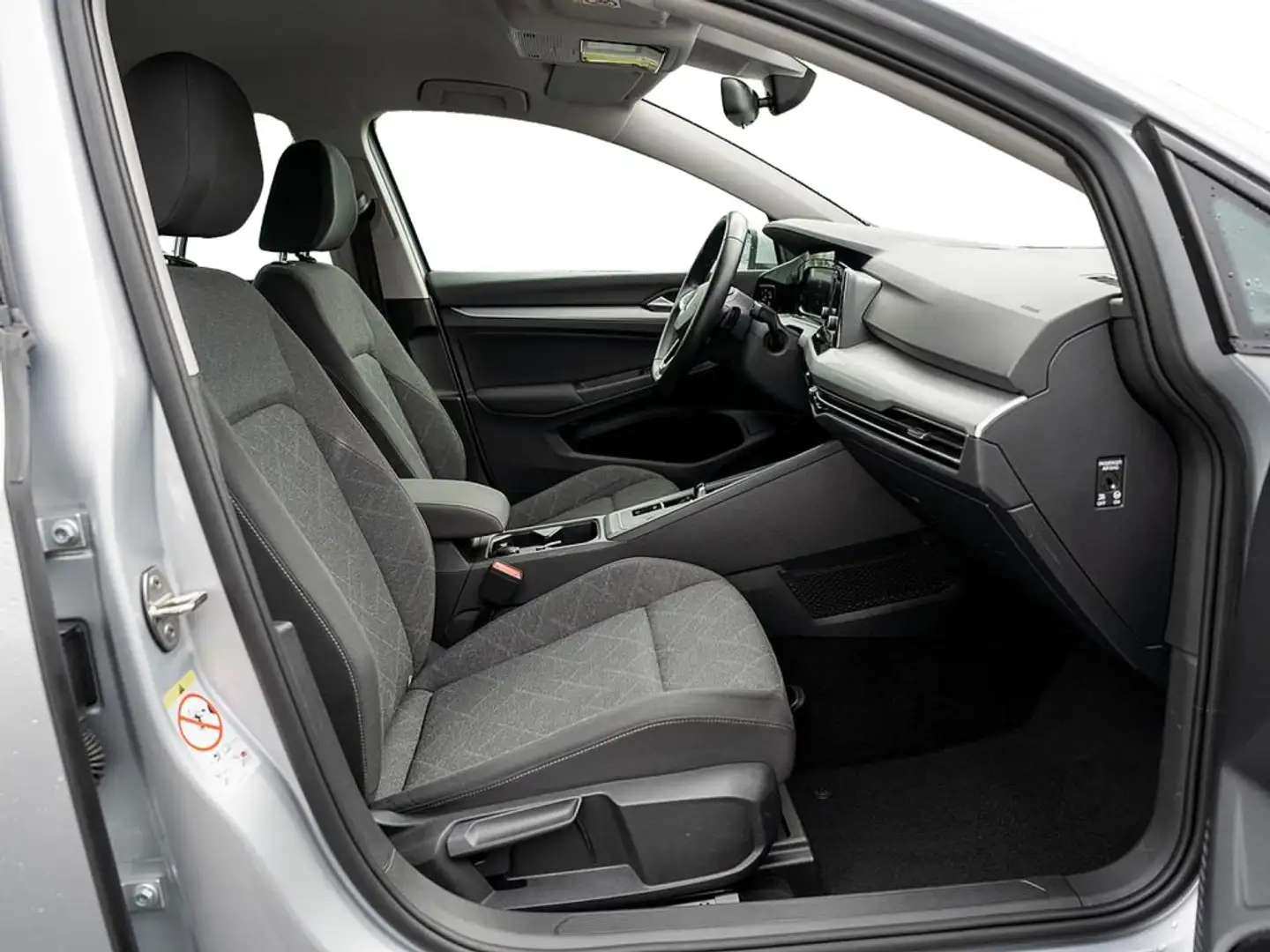 Volkswagen Golf VIII 1.5 eTSI Life LED SHZ ALU PDC Argent - 2