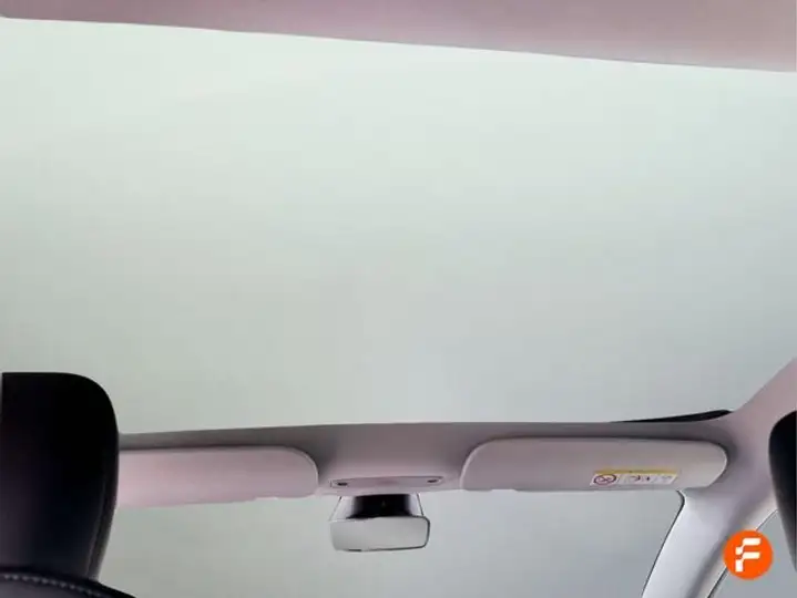 Tesla Model 3 2023, foto 21
