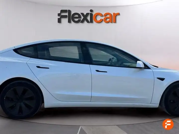 Tesla Model 3 2023, foto 9