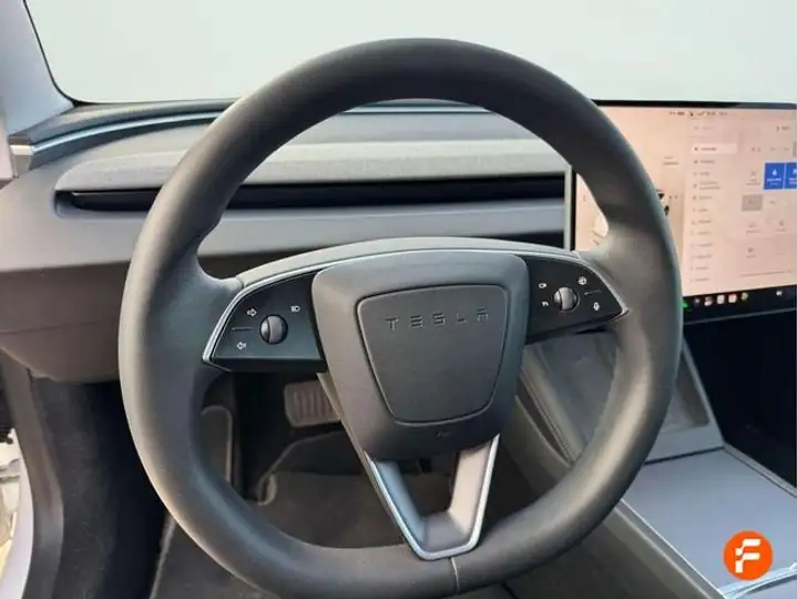 Tesla Model 3 2023, foto 15