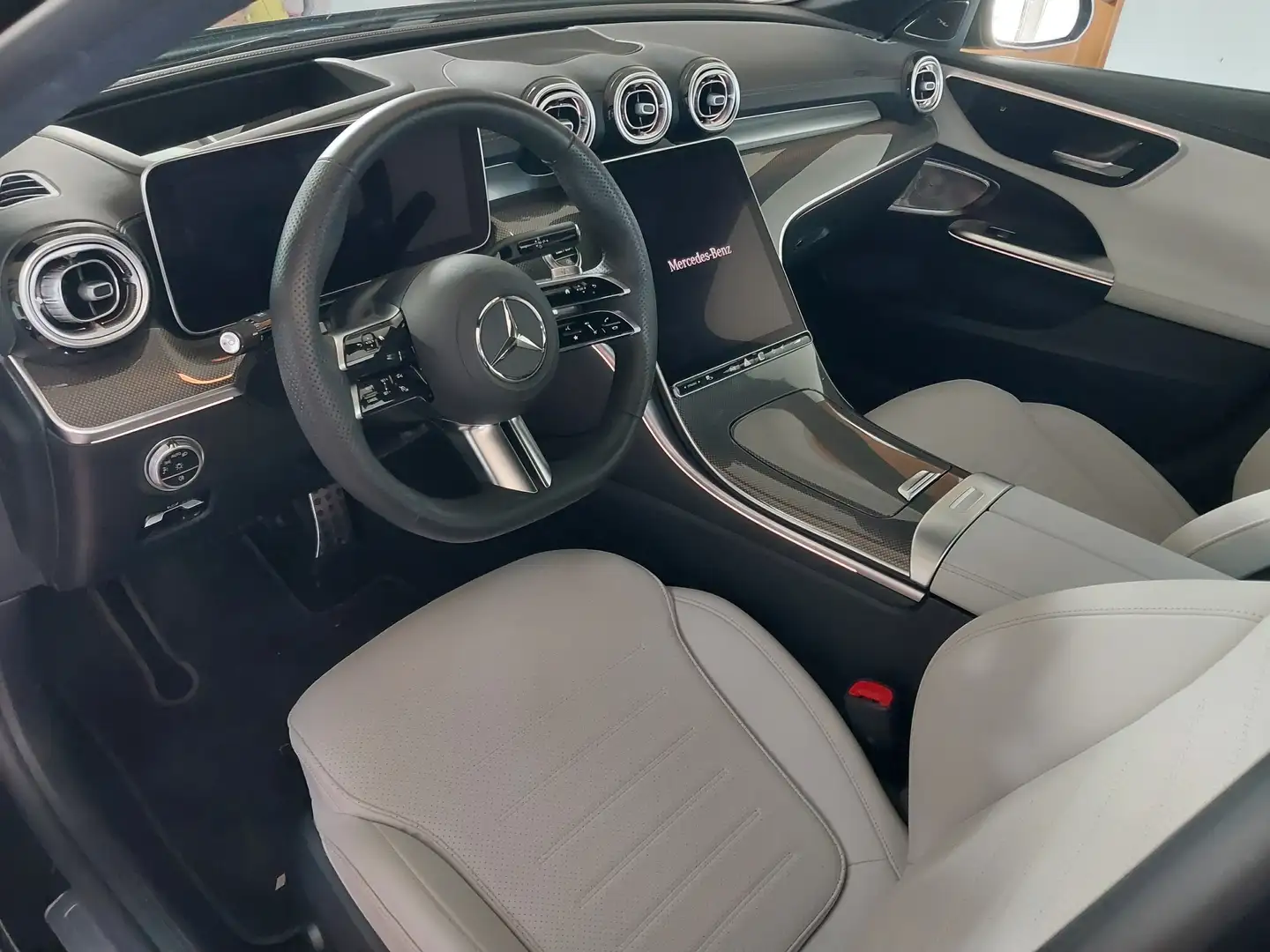 Mercedes-Benz C 300 d AMG Line Zwart - 2
