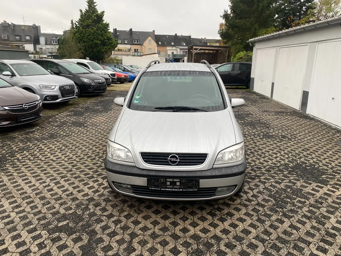 Opel Zafira 1.8 16V Comfort - Benzin, TÜV 9/25, Klima Silber - 2