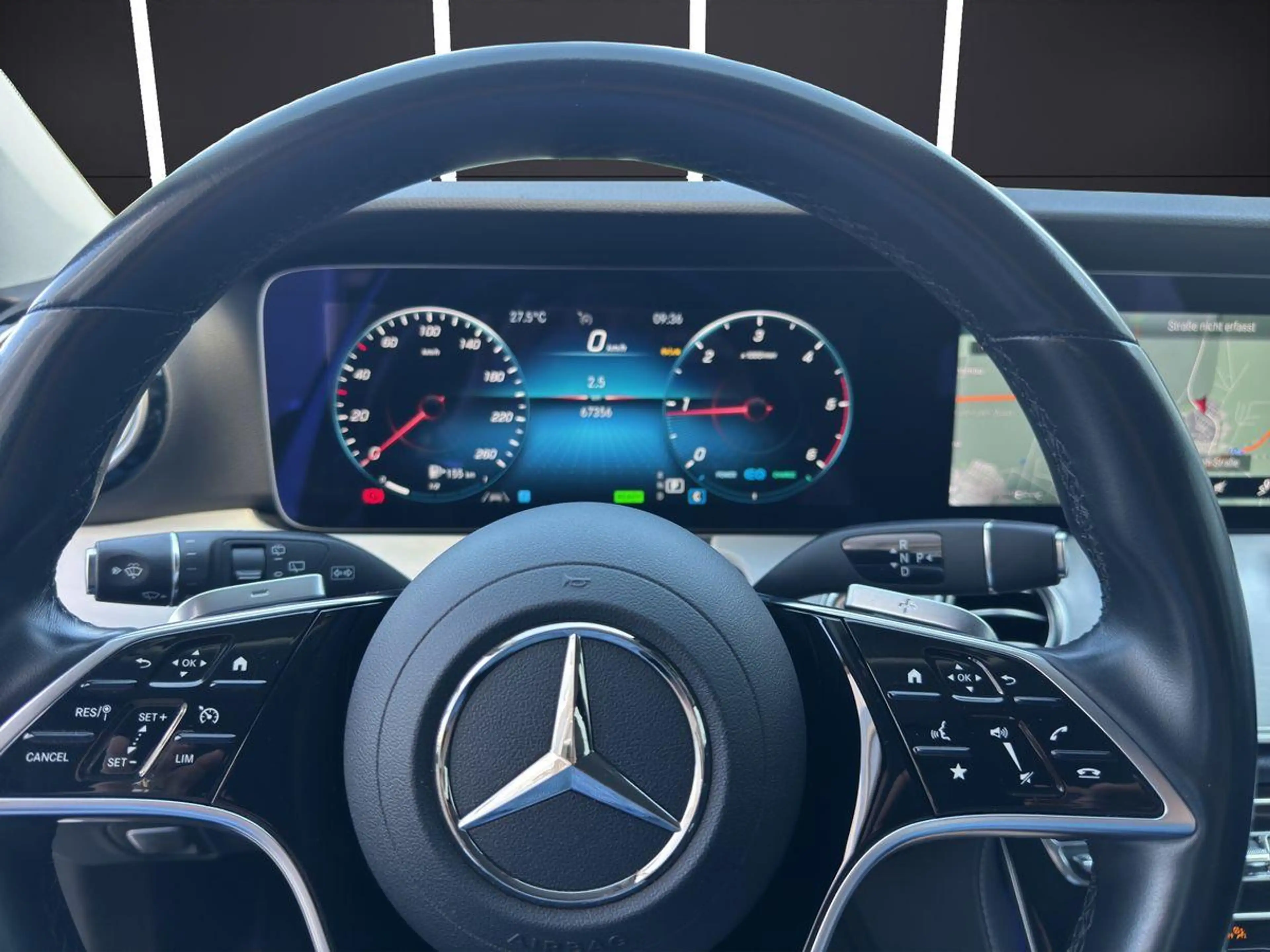 Mercedes-Benz E 220 T d Avantgarde Mild-Hybrid MBUX LED Kamera — photo 10