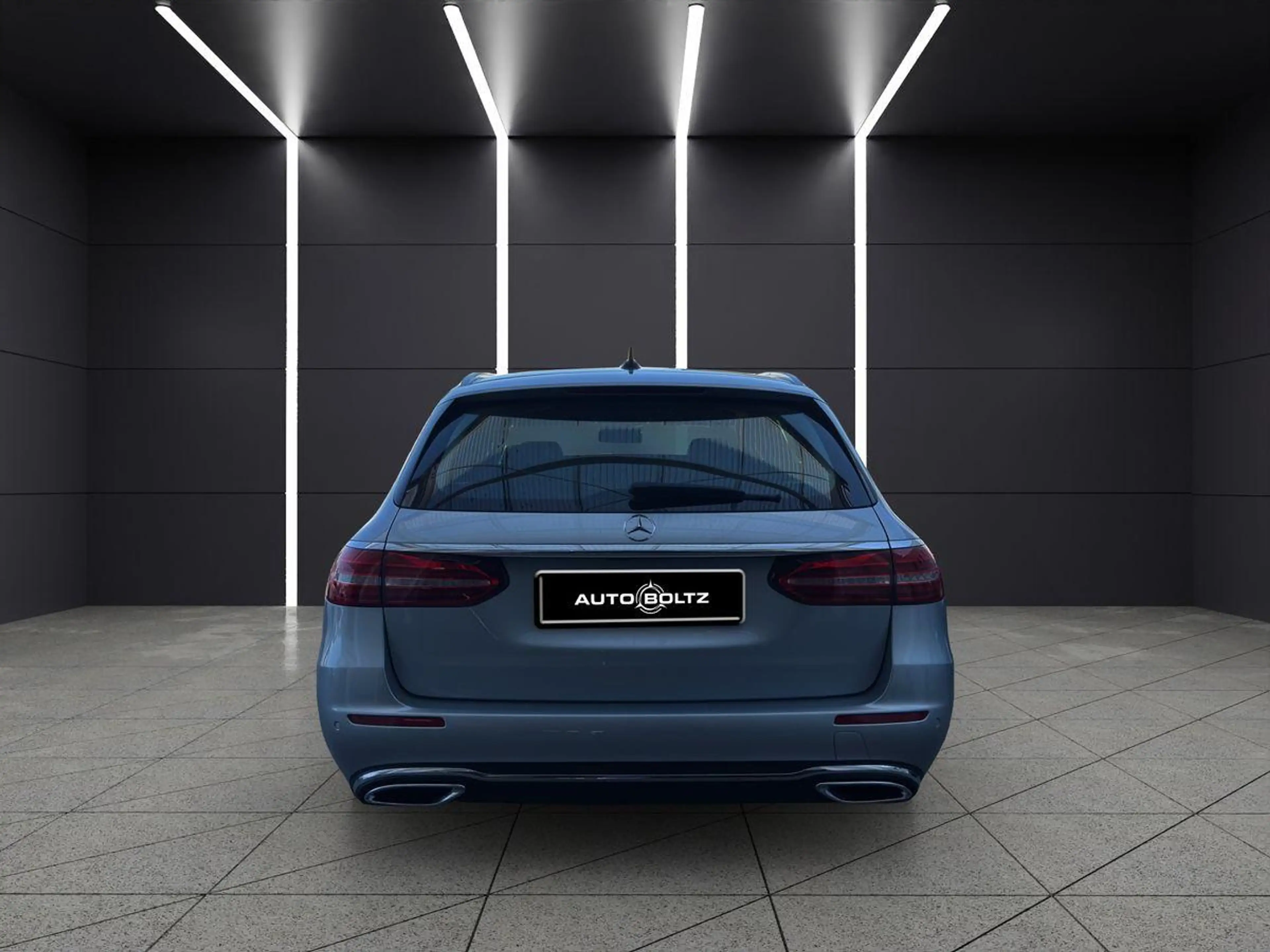 Mercedes-Benz E 220 T d Avantgarde Mild-Hybrid MBUX LED Kamera — photo 5