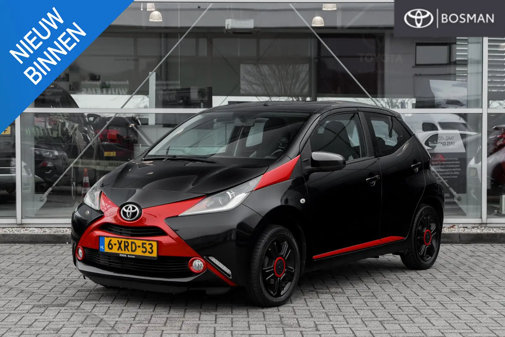 Toyota Aygo 1.0 VVT-i x-clusiv Schwarz - 1