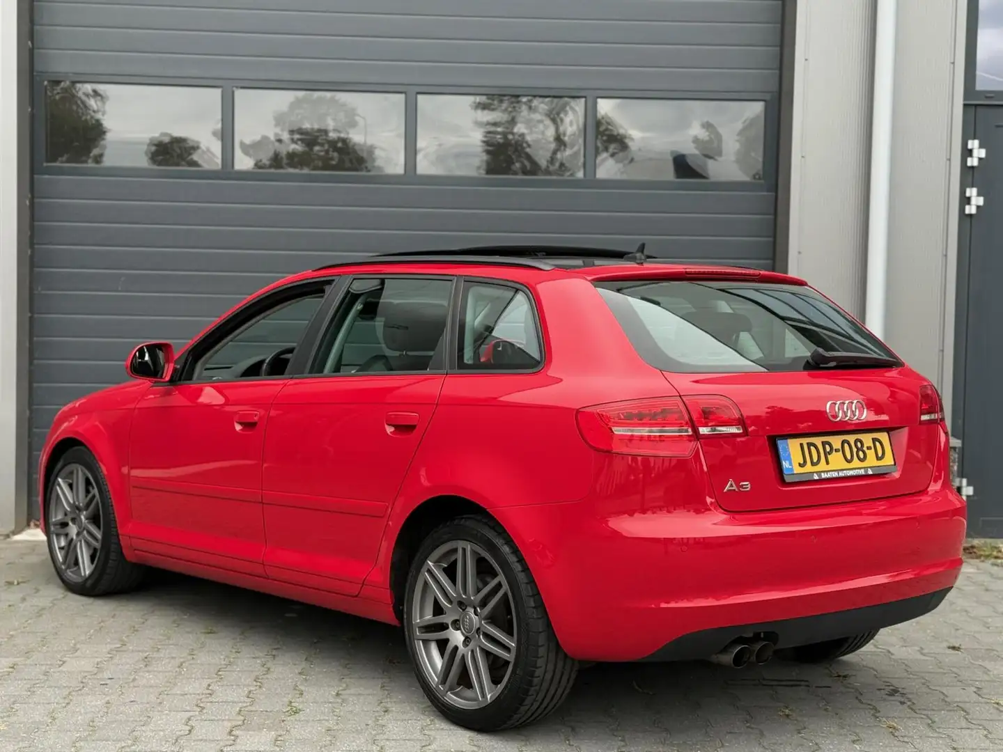 Audi A3 Sportback 2.0 TFSI 200 PK quattro|S-tronic|Pano|1e Rouge - 2