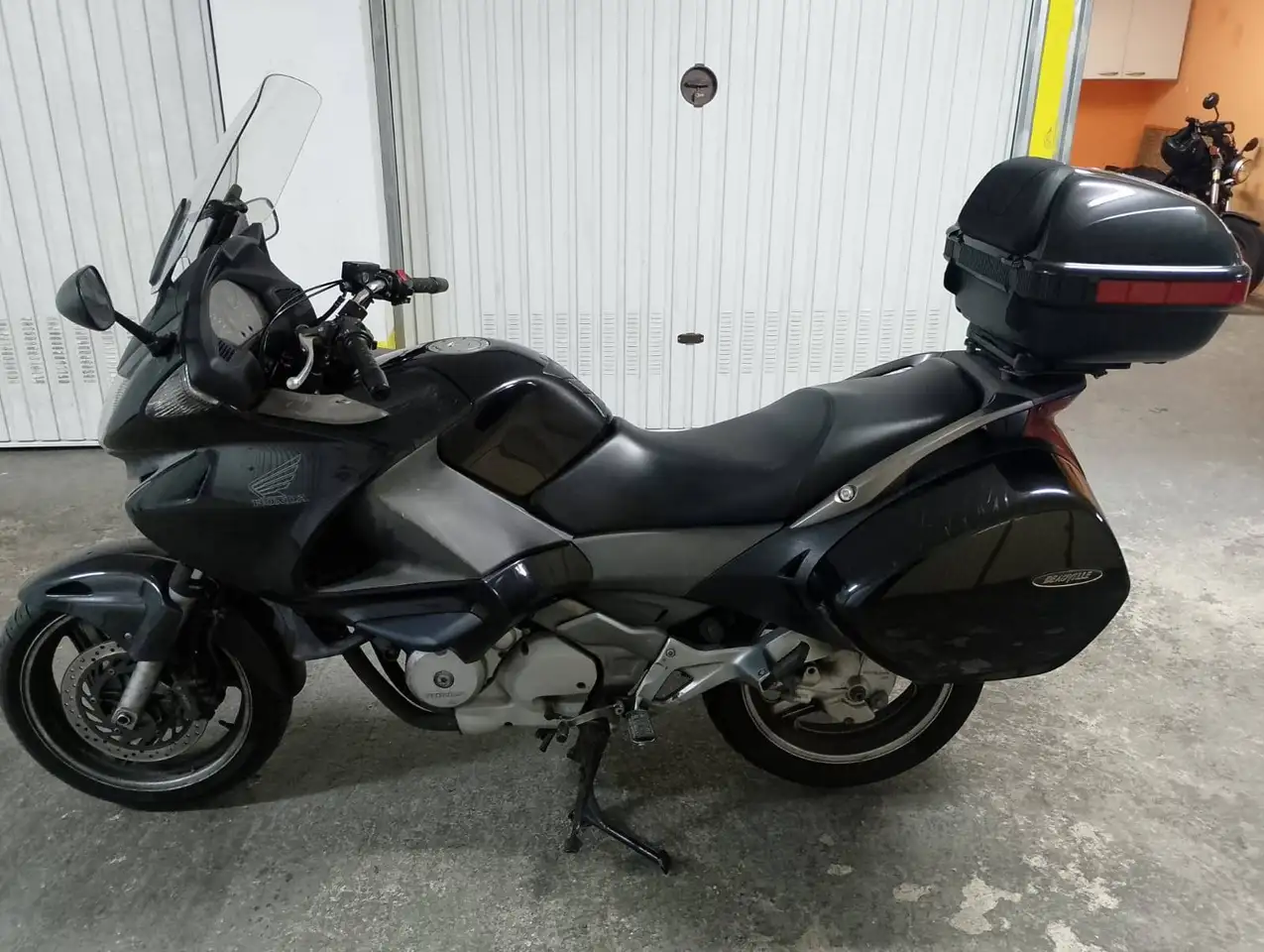 Honda NT 700